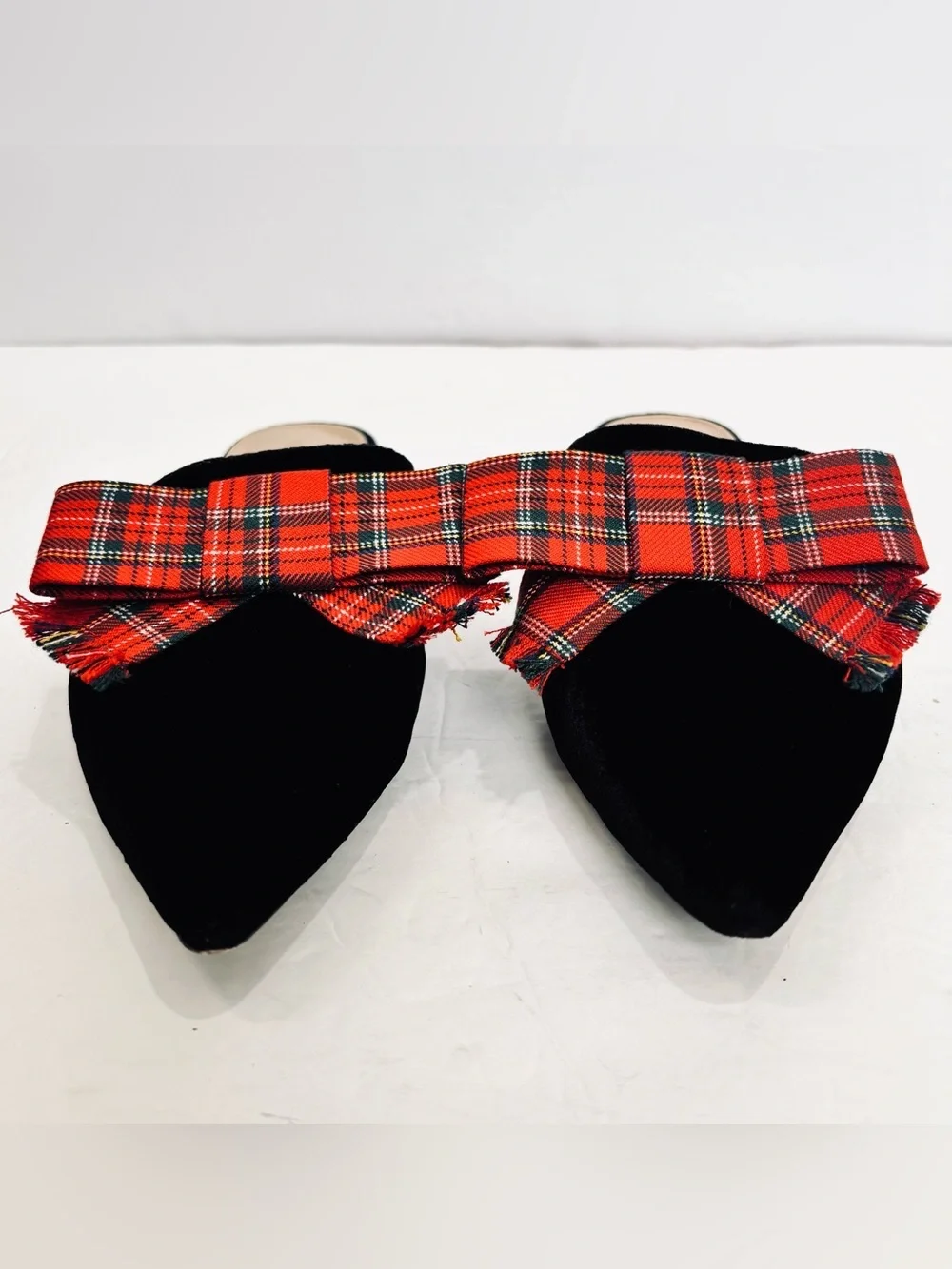 J Mclaughlin Lyon Flats Tartan Red Bow Pointed Toe Black Velvet Slide On Loafers